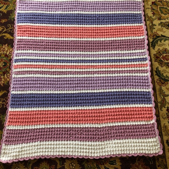 HANDMADE Crochet Crib baby blanket - Picture 9 of 11